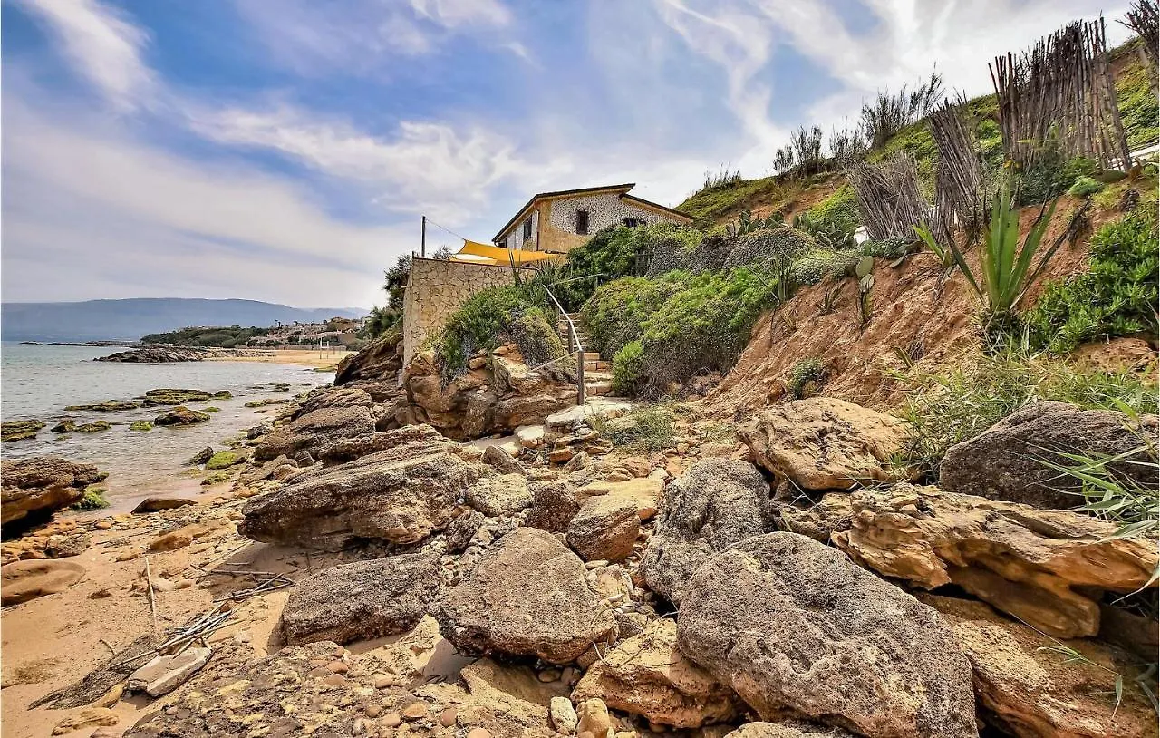 Hébergement de vacances Awesome Home In Trappeto With Wifi