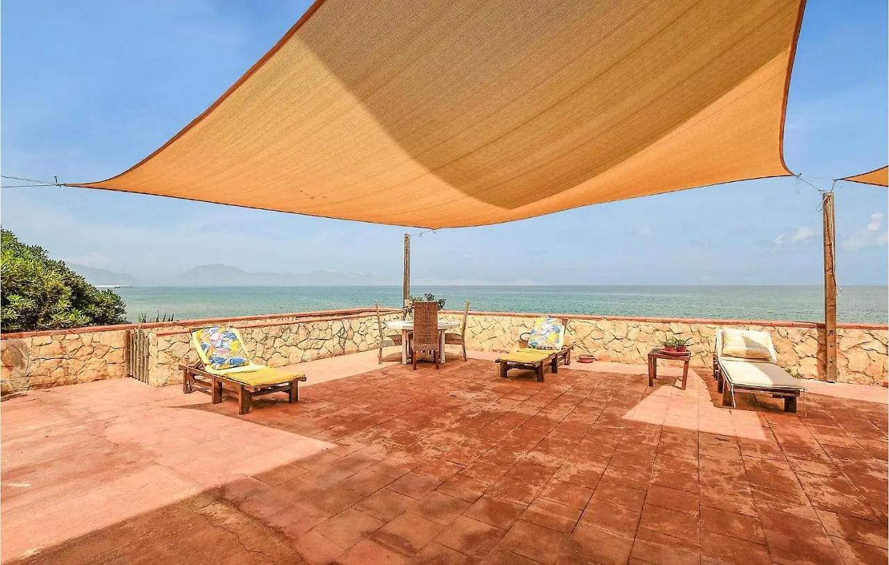 Hébergement de vacances Awesome Home In Trappeto With Wifi Italie